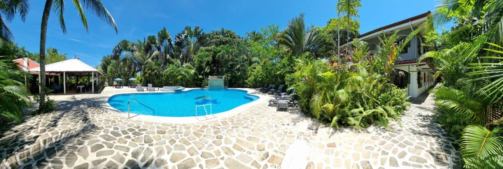 Hotel Playa Westfalia Puerto Limon Exterior photo